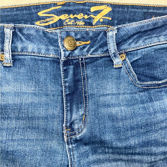 SEVEN 7 Melissa McCarthy bootcut dark denim and blinged back poxkets EUC - Picture 7 of 7